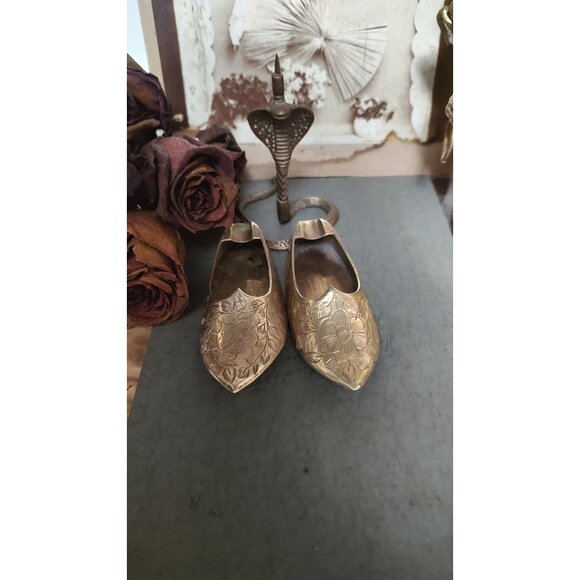 Set Of Vintage Brass Asian Slippers | Etched | Shelf Decor - Picture 6 of 10